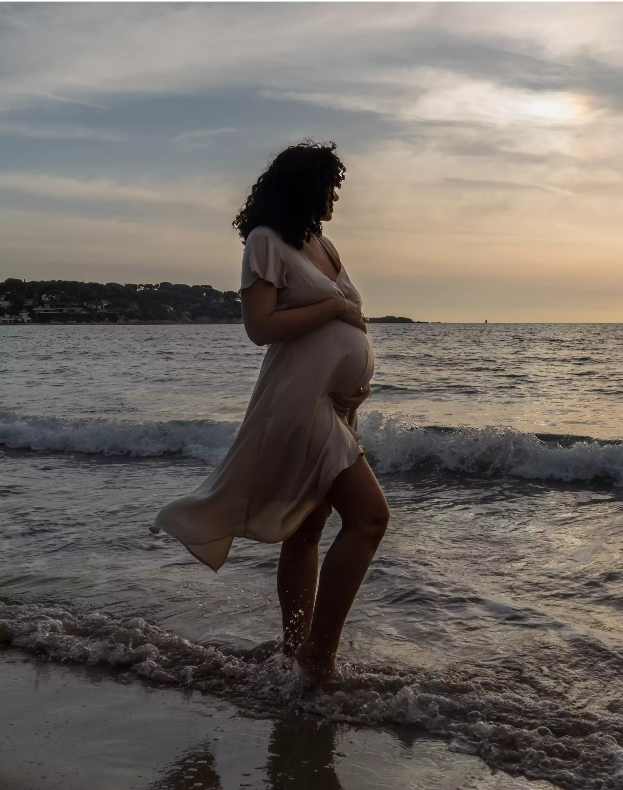 Shooting grossesse à la plage de Sanary-sur-Mer